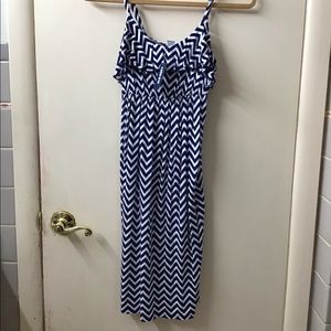 🌞Old Navy Juniors Blue and White striped dress🌞